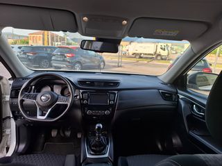 Nissan X-Trail 2019-thumb-11