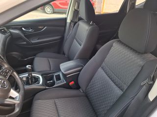 Nissan X-Trail 2019-thumb-12