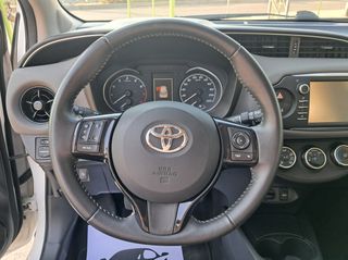 Toyota Yaris 2020 COMFORT-thumb-3