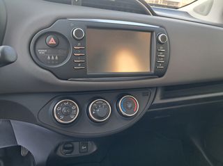 Toyota Yaris 2020 COMFORT-thumb-7