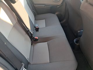 Toyota Yaris 2020 COMFORT-thumb-13