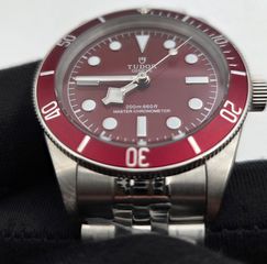 Tudor Black Bay Burgundy-thumb-1