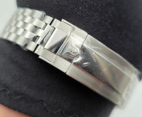 Tudor Black Bay Burgundy-thumb-7