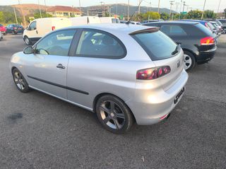 Seat Ibiza 2006-thumb-3