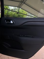 Citroen C4 2016-thumb-11