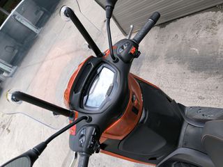 Piaggio Beverly 300i 2022-thumb-8