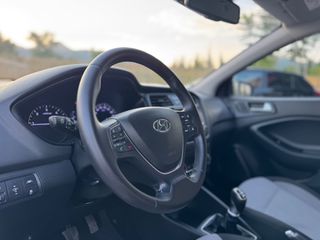 Hyundai i 20 2015 1.1 DIESEL BLACK LINE STYLE EDITION-thumb-19