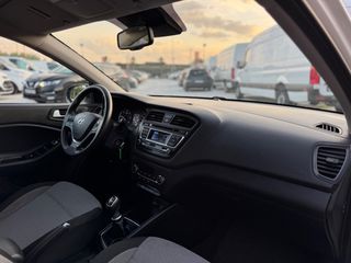 Hyundai i 20 2015 1.1 DIESEL BLACK LINE STYLE EDITION-thumb-34