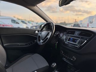 Hyundai i 20 2015 1.1 DIESEL BLACK LINE STYLE EDITION-thumb-35