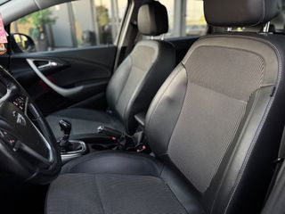 Opel Astra 2012 1.7 DIESEL CDTI Clima/Navi Full Extra-thumb-23