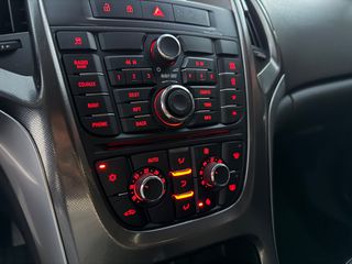 Opel Astra 2012 1.7 DIESEL CDTI Clima/Navi Full Extra-thumb-25
