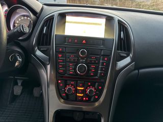 Opel Astra 2012 1.7 DIESEL CDTI Clima/Navi Full Extra-thumb-28