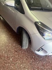 Toyota Yaris 2018-thumb-2