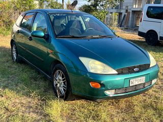 Ford Focus 2000 1.6-thumb-1