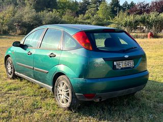 Ford Focus 2000 1.6-thumb-2
