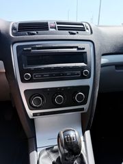 Skoda Octavia 2008 1.4 TSI 80hp-thumb-11