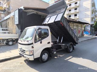 Ανατροπή Toyota 2014 DYNA 150-thumb-5