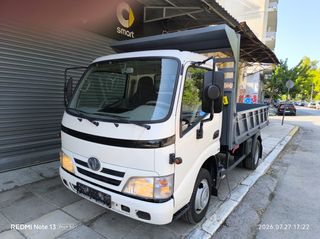 Ανατροπή Toyota 2014 DYNA 150-thumb-9
