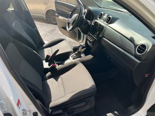 Suzuki Vitara 2017 GLX - 4WD ALLGRIP-thumb-16