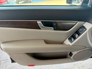 Mercedes-Benz C 180 2011 ELEGANCE AUTOMATIC-thumb-13