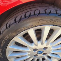 Fiat Grande Punto 2011-thumb-15