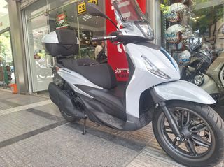 Piaggio Beverly 400 2025 HPE S-thumb-3