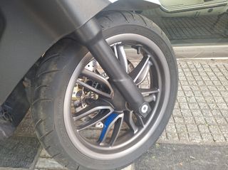 Piaggio Beverly 400 2025 HPE S-thumb-4