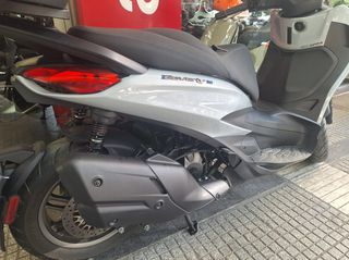 Piaggio Beverly 400 2025 HPE S-thumb-9