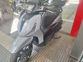Piaggio Beverly 400 2025 HPE S-thumb-22