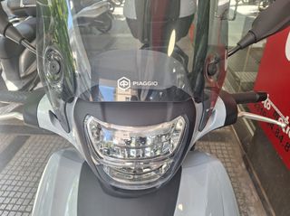 Piaggio Beverly 400 2025 HPE S-thumb-26