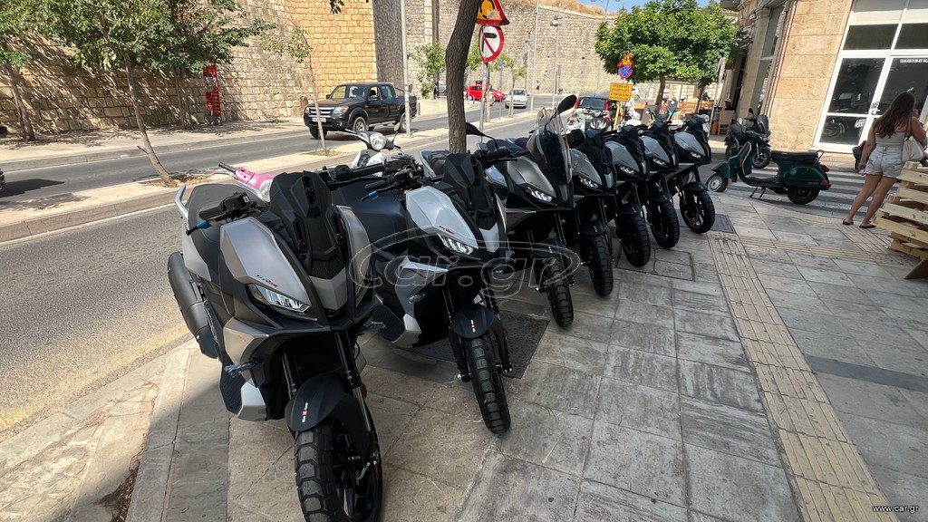 Aprilia SR GT 400 2026