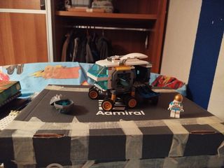 Lego-thumb-3