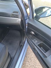 Fiat Grande Punto 2008-thumb-9
