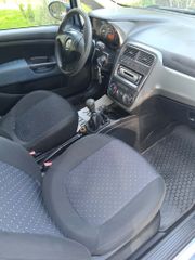 Fiat Grande Punto 2008-thumb-11