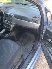 Fiat Grande Punto 2008-thumb-14
