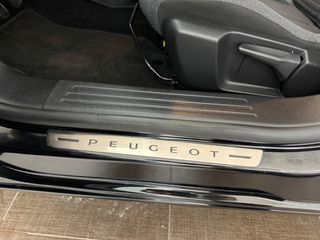 Peugeot 2008 2022 1.2 PURETECH 130HP STYLE NAVI CLIMA CAMERA-thumb-50