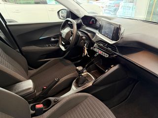 Peugeot 2008 2022 1.2 PURETECH 130HP STYLE NAVI CLIMA CAMERA-thumb-29