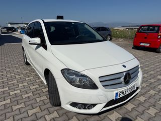 Mercedes-Benz B 200 2013 B 200 CDI
