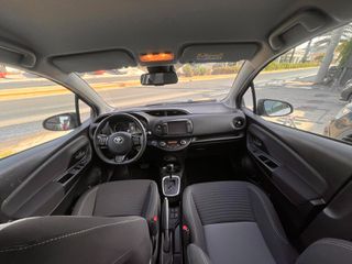 Toyota Yaris 2017-thumb-15