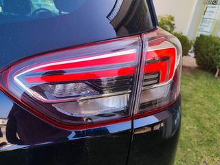 Opel Crossland X 2019-thumb-10