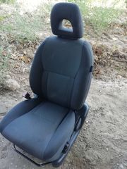 ΕΝΑ ΚΑΘΙΣΜΑ ΟΔΥΓΟΥ ΓΙΑ TOYOTA RAV 4 ΜΟΝΤΕΛΟ 2001-2006