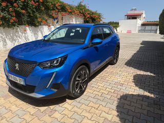 Peugeot 2008 2020 1.2  130 ALLURE EAT8 S&S-thumb-1