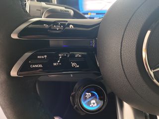 Mercedes-Benz SL 43 AMG 2023-thumb-17