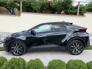 Toyota C-HR 2025