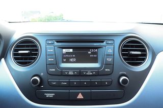 Hyundai i 10 2014 1.0 FIFA WORLD CUP EDITION,A/C,LED ΦΩΤΑ ΗΜΕΡΑΣ,ΠΡΟΒΟΛΕΙΣ+++-thumb-24