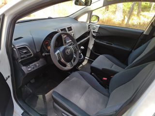Toyota Verso-S 2013 1.3 / 100hp / ελληνικής αντιπροσωπείας-thumb-6