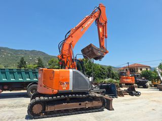 Tracked Excavator Hitachi 2012 ZX135US-3