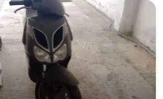 Aprilia 2005-thumb-4