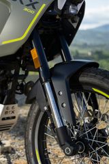 Benelli 2026 BKX300 E5+-thumb-2