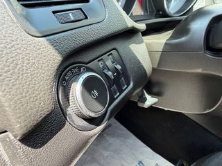 Opel Insignia 2010 EDITION 1.6 115HP-thumb-43